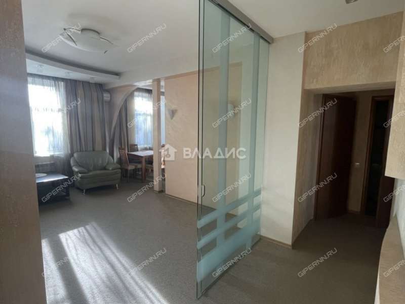 трёхкомнатная квартира на улице Ефремова дом 4