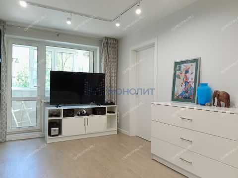 3-komnatnaya-ul-kovalihinskaya-d-72 фото