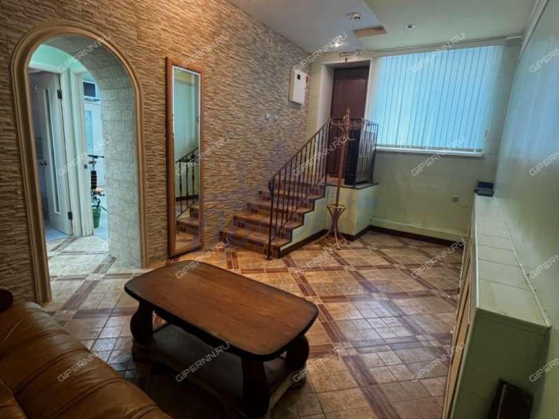 помещение под помещение свободного назначения на улице Мирошникова