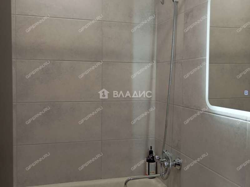 двухкомнатная квартира на улице Строкина дом 5