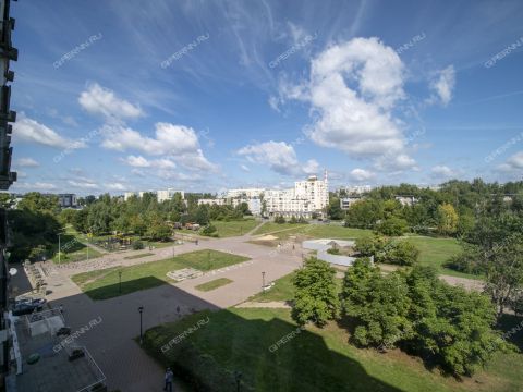 3-komnatnaya-b-r-zarechnyy-d-3 фото