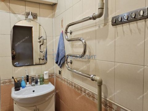 2-komnatnaya-ul-rodionova-d-188a фото