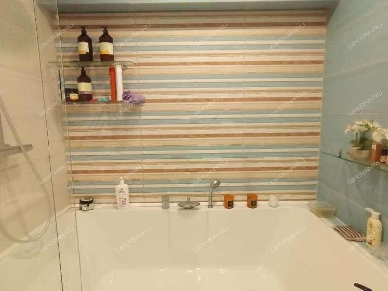 трёхкомнатная квартира на улице Максима Горького дом 232