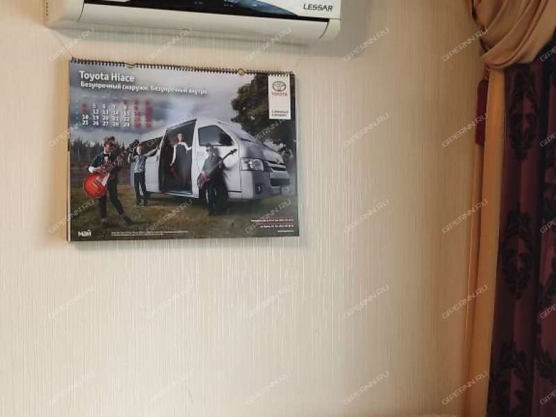 трёхкомнатная квартира на улице Коминтерна дом 22