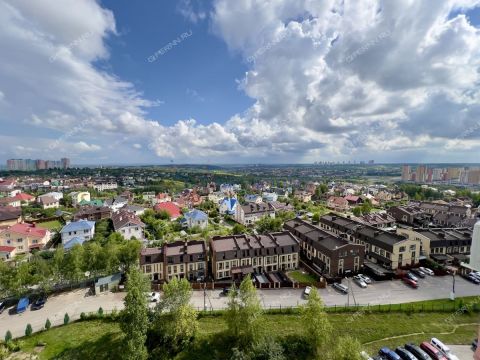 1-komnatnaya-ul-verhnepecherskaya-d-13-k1 фото
