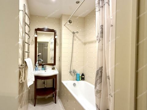 2-komnatnaya-ul-geroya-shnitnikova-d-3 фото