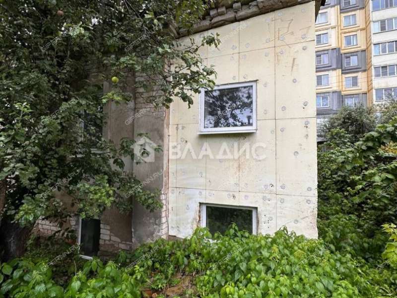трёхкомнатная квартира на Плетневской улице дом 9