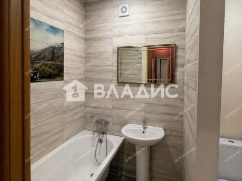 3-komnatnaya-prosp-kirova-d-8 фото
