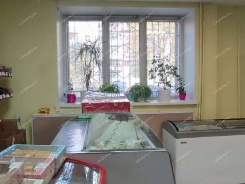 помещение под помещение свободного назначения, торговую площадь на Южном шоссе