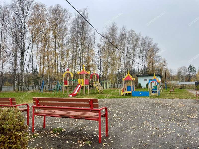 дом на  деревня Бугры