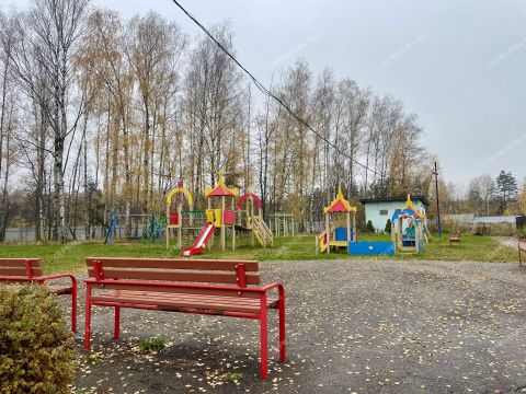 dom-derevnya-bugry-dalnekonstantinovskiy-rayon фото