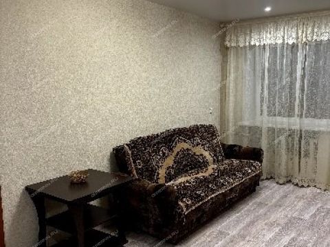 3-komnatnaya-ul-kosmonavta-komarova-d-16a фото