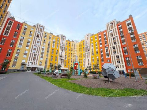 1-komnatnaya-ul-romantikov-d-8 фото