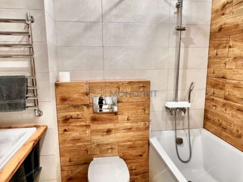 трёхкомнатная квартира на улице Мельникова дом 25