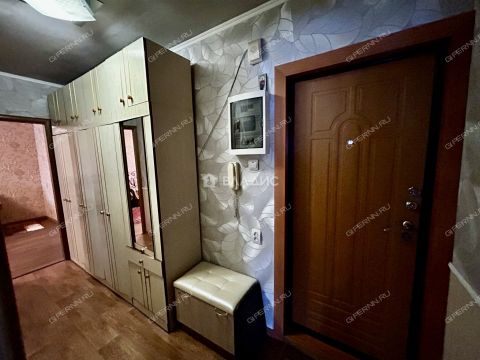 3-komnatnaya-b-r-zarechnyy-d-9 фото