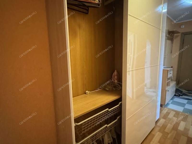 трёхкомнатная квартира на улице Веденяпина дом 1А