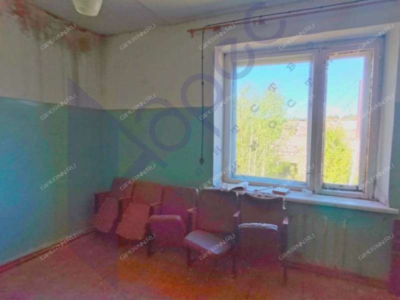 помещение под коммерческую недвижимость на Центральной улице деревня Берёзово