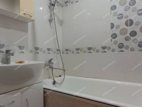 3-komnatnaya-ul-osharskaya-d-98 фото