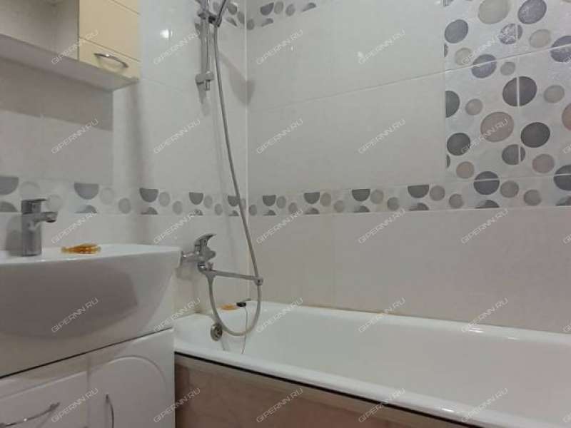 трёхкомнатная квартира на Ошарской улице дом 98