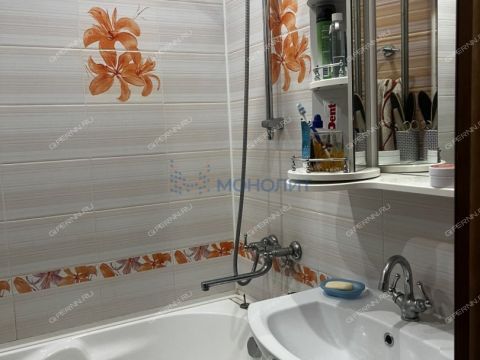 3-komnatnaya-ul-dnepropetrovskaya-d-16 фото