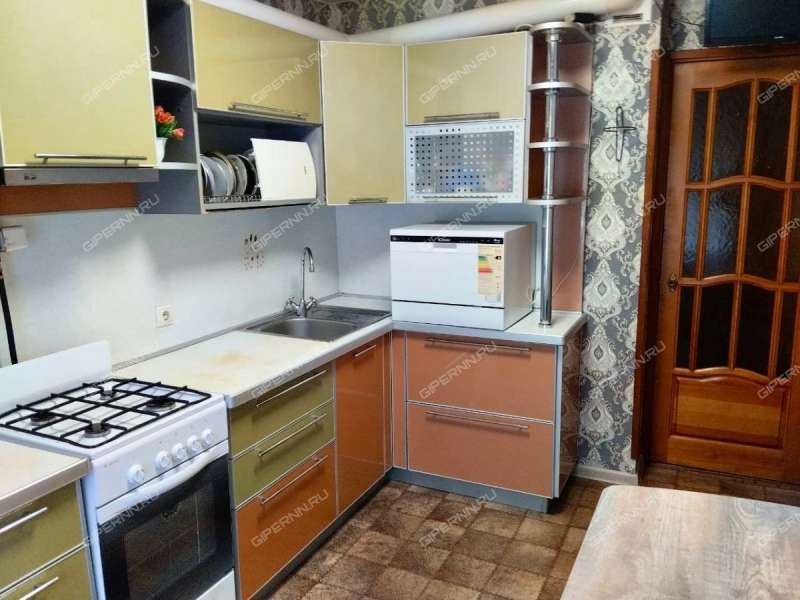 трёхкомнатная квартира на улице Генерала Зимина дом 4