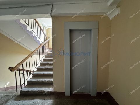 3-komnatnaya-ul-tropinina-d-16 фото