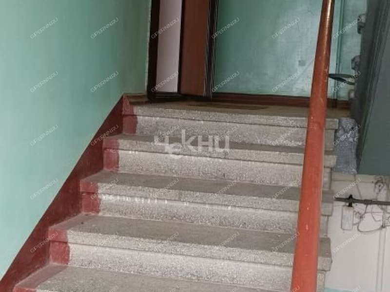 трёхкомнатная квартира на улице Героя Безрукова дом 8