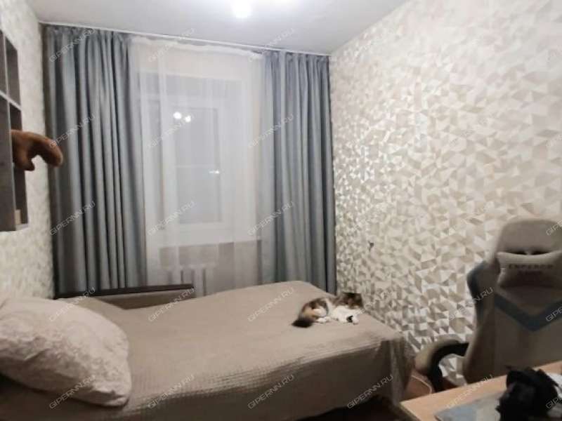 четырёхкомнатная квартира на Московском шоссе дом 225