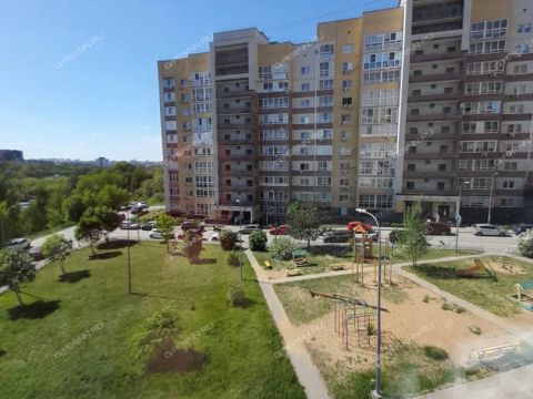 3-komnatnaya-ul-rodionova-d-193-k7 фото