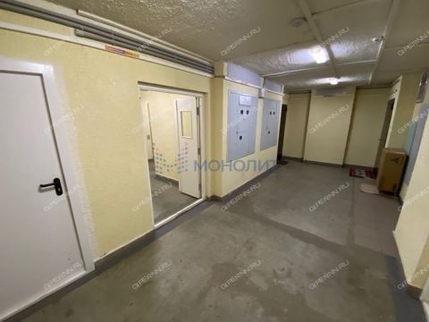 3-komnatnaya-b-r-60-letiya-oktyabrya-d-21-k2 фото