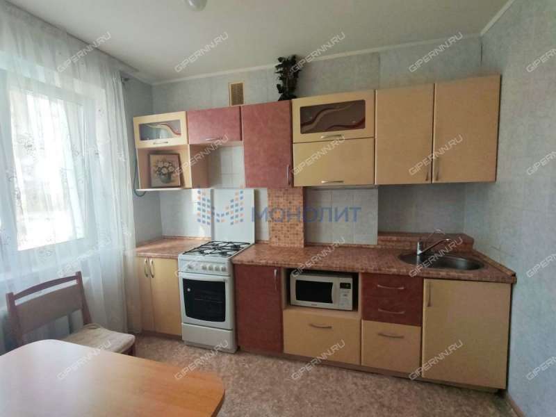 трёхкомнатная квартира на улице Маршала Голованова дом 35