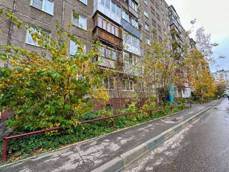 трёхкомнатная квартира на улице Юлиуса Фучика дом 39