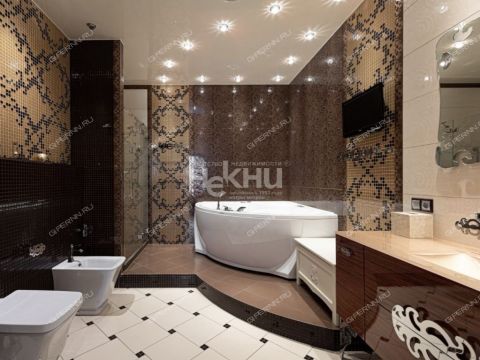 4-komnatnaya-ul-ulyanova-d-7 фото