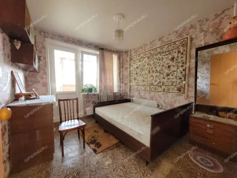 четырёхкомнатная квартира на Радужной улице дом 14