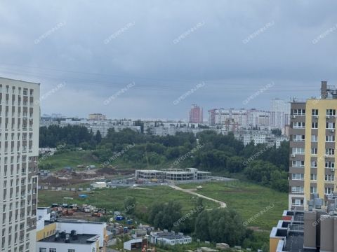 4-komnatnaya-ul-romantikov-d-13 фото
