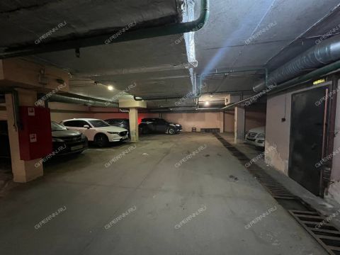 parkovochnoe-mesto-ul-timiryazeva-d-39-43 фото