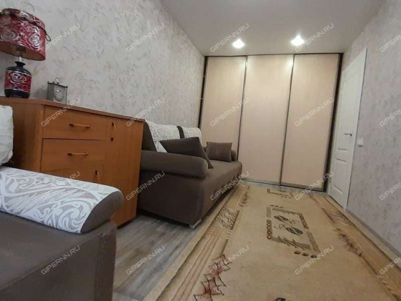 трёхкомнатная квартира на улице Бекетова дом 73