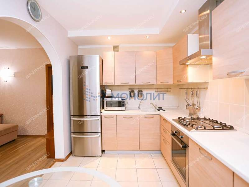 трёхкомнатная квартира на Нижегородской улице дом 6