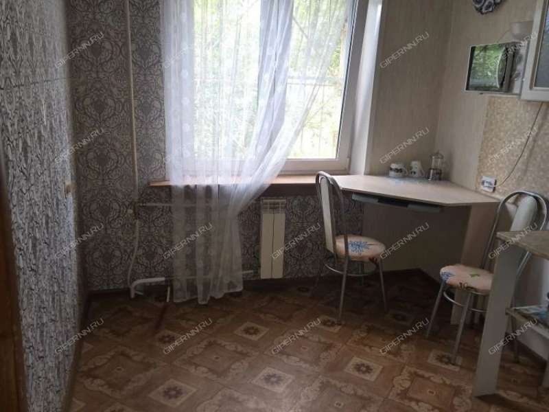 двухкомнатная квартира в 6-м микрорайоне дом 15Б