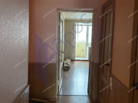 3-komnatnaya-ul-strokina-d-14 фото