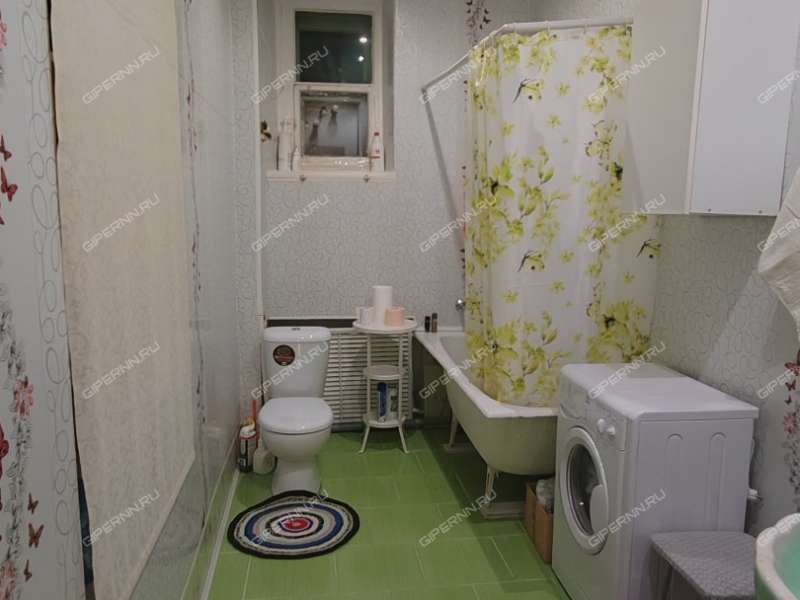 комната в доме 8/15 на Алексеевской улице