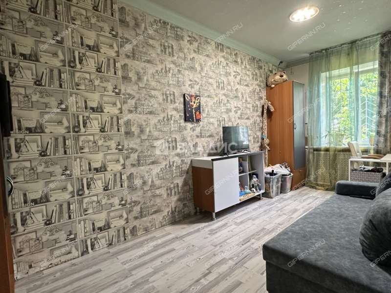 трёхкомнатная квартира на улице Буревестника дом 14