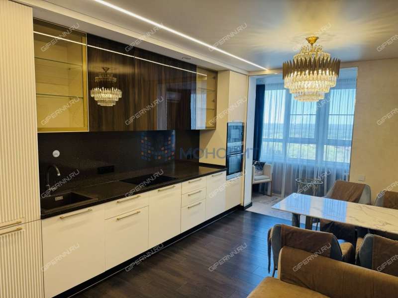 трёхкомнатная квартира на Лысогорской улице дом 89 к3