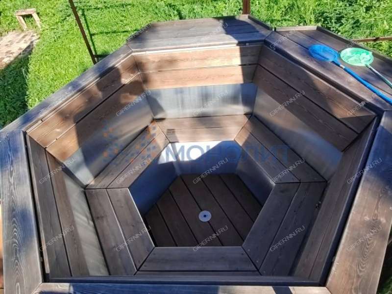 дом на Центральной улице село Курилово