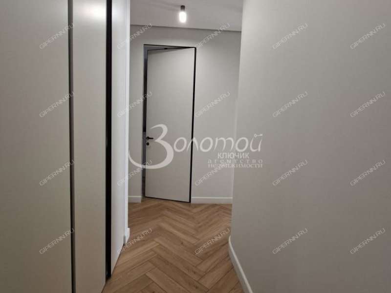 трёхкомнатная квартира на Деловой улице дом 22