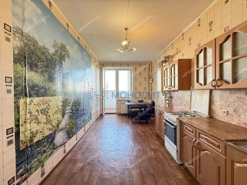 двухкомнатная квартира на Эльтонской улице дом 21А