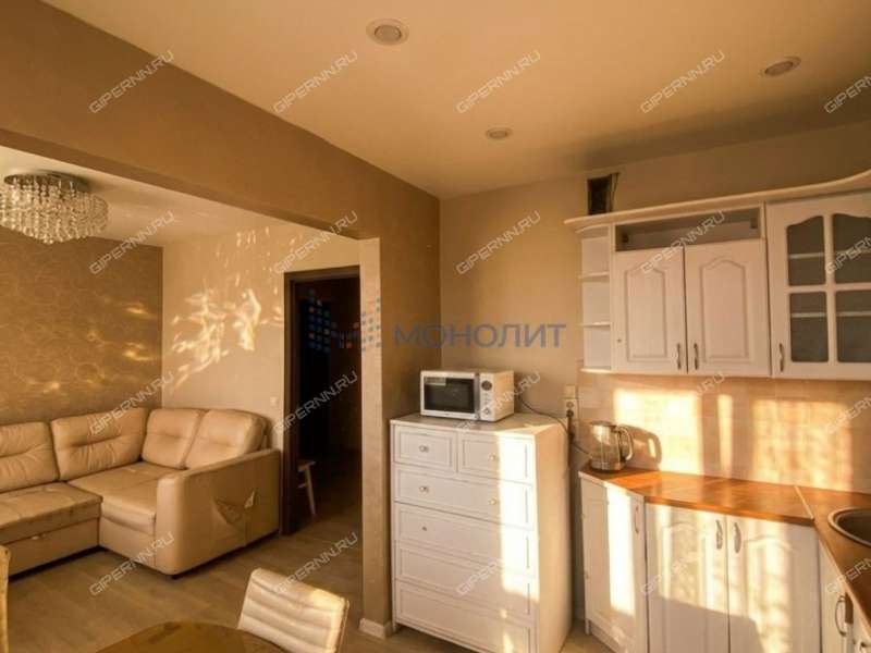 трёхкомнатная квартира на проспекте Циолковского дом 102А город Дзержинск