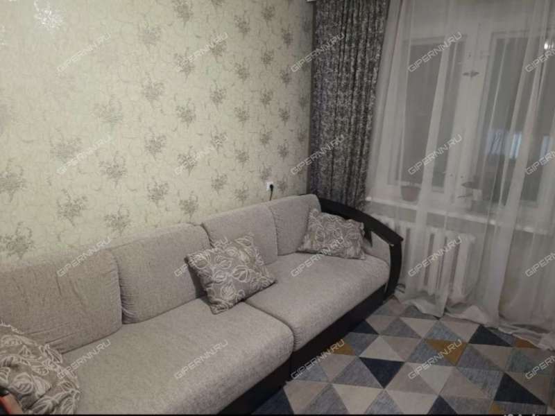 двухкомнатная квартира на улице Строкина дом 10