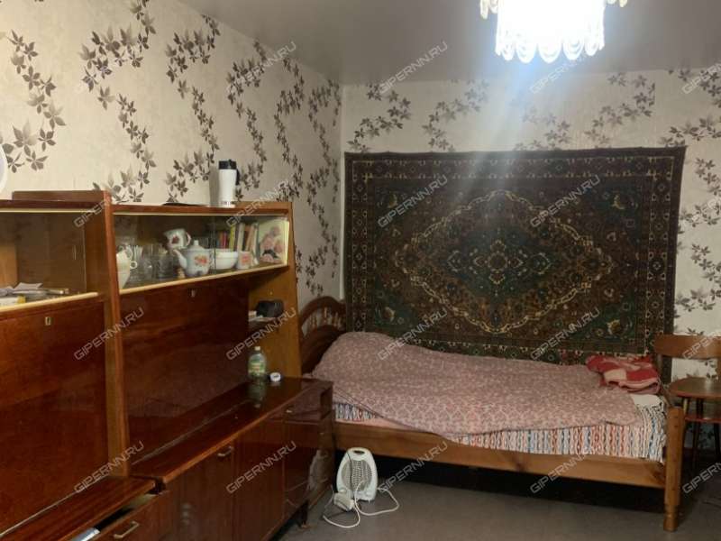 трёхкомнатная квартира на улице Федосеенко дом 94