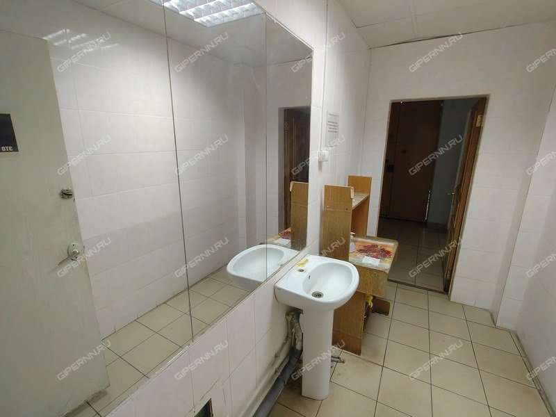 помещение под офис на Адмирала Васюнина ул., д.2